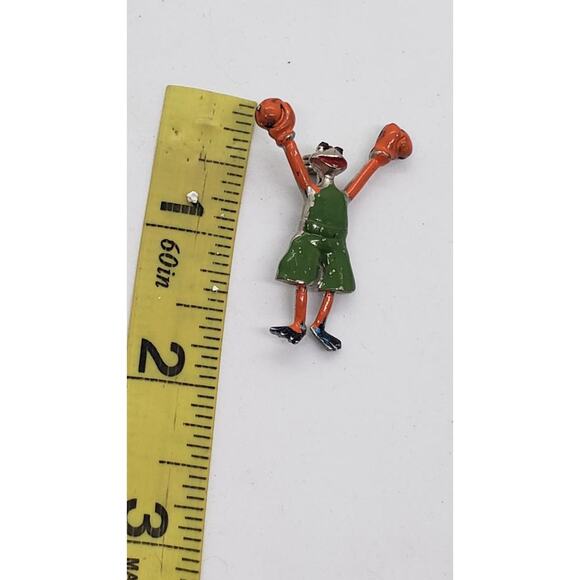 Vintage Brooch Enamel Frog Boxing Cartoon Kermit Funny 1940s 1950s Pin - Picture 3 of 4